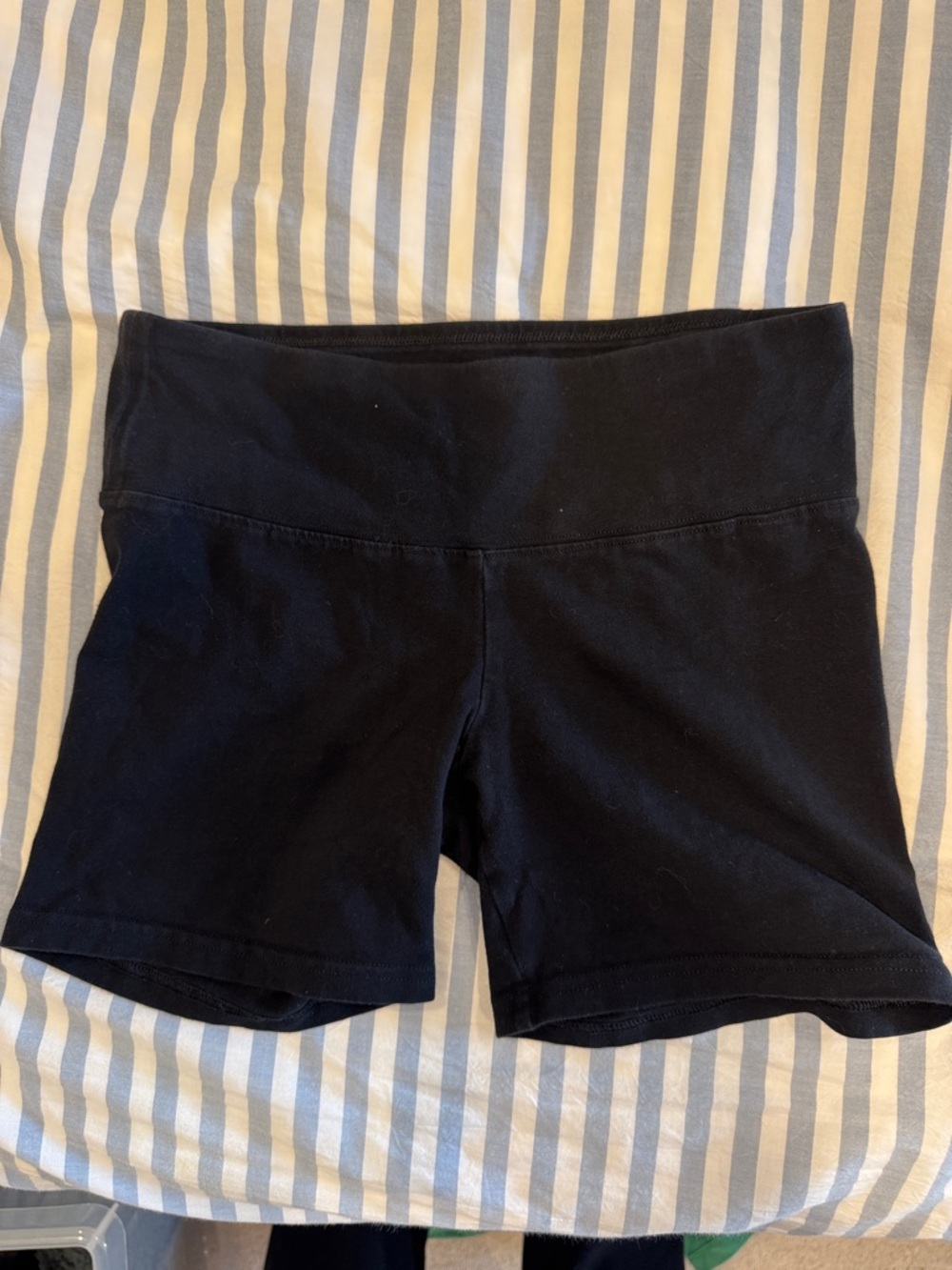Aritzia TNA biker short